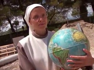 Dailymotion - Clipdub de bâtisseur de monastère - une vidéo Musique