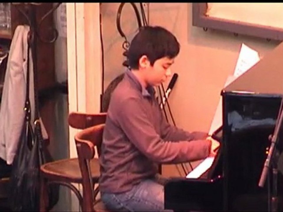 L'Anticonservatoire à La Bellevilloise - Theo joue Debussy Le petit nègre