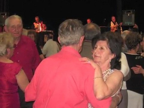 Clermont, repas dansant