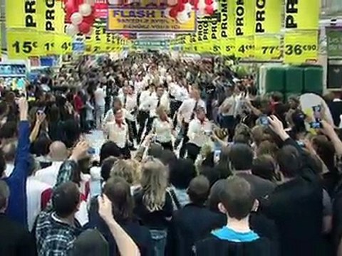 Flashmob Auchan Boulogne - OFFICIEL