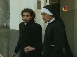 Los Únicos - Capítulo 34 - Ruben y Axel contra las monjas ninjas