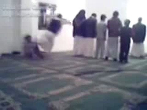 0173 - Owned pendant la prière