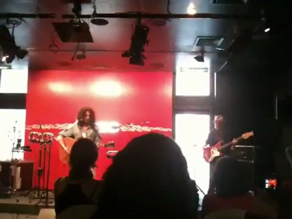 Medi FNAC Lyon 08/04/11