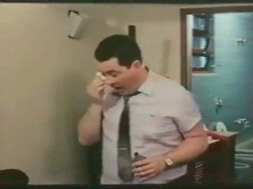 OSS 117 prends des vacances