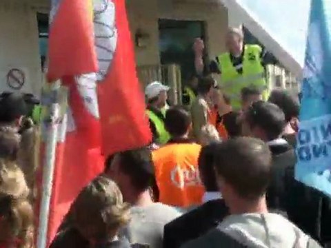 Toyota Non grévistes rejoignent grévistes