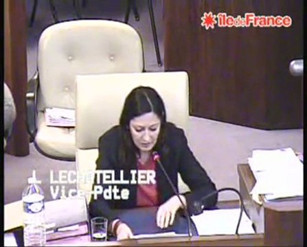 Laure Lechatellier présente la nouvelle politique sociale de la Région ile-de-France (07/04/11)