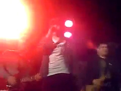 Despistaos y Angy en la Fiesta de Física o Química el 23/12/08 (Parte 01)