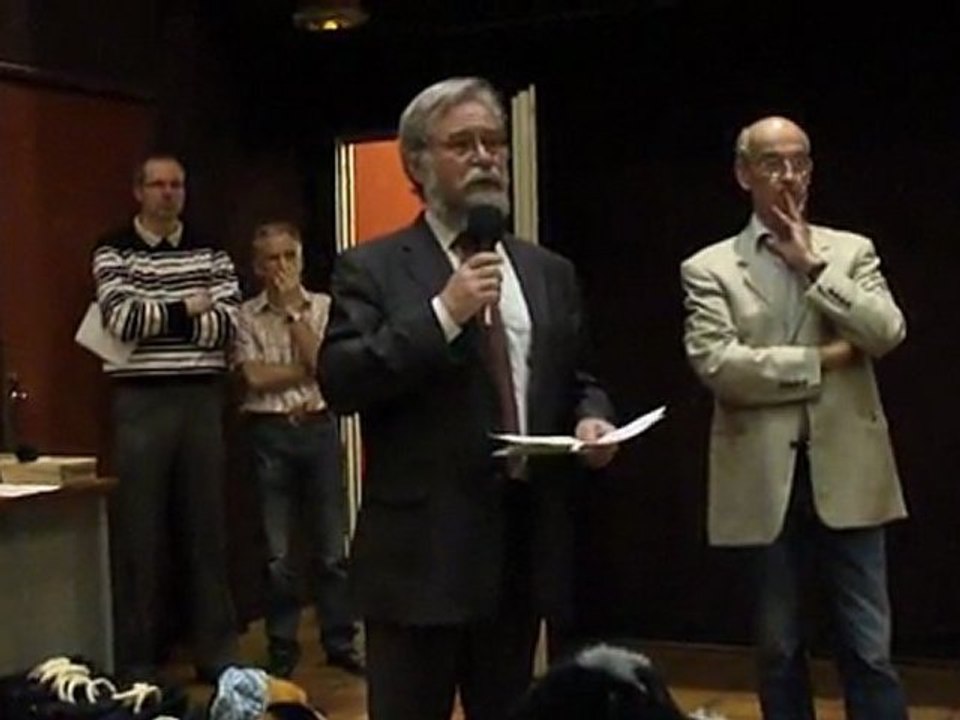 1 06 04 11  Vernissage de l'EXPO Maxim's ARTS Vernouillet(28)