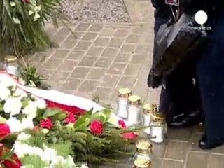 La Polonia commemora i morti di Smolensk