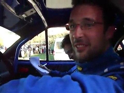 Rallye des monts du lyonnais 2011.Fin ES1- entrée parc de regroupement.