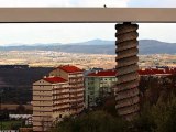 Pedestrian bridge over Ribeira da Carpinteira . Covilhã Portugal . João Luís Carrilho da Graça