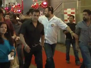 Salman Khan To Work With Yash Raj Banners? - Bollywood News