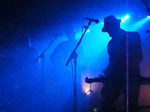 KARPATT en attendant au Cylindre Larnod 2009