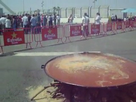 PAELLAS GIGANTES LA BAMBINA