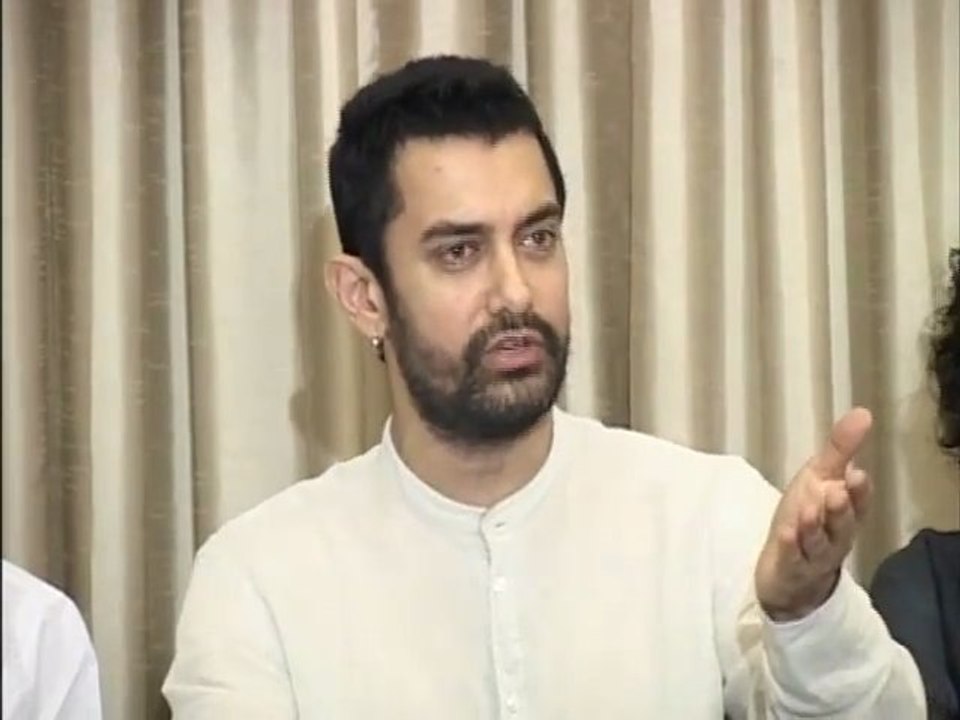 Aamir Khan Upset With Peepli Live's Ouster From Oscars - Bollywood News