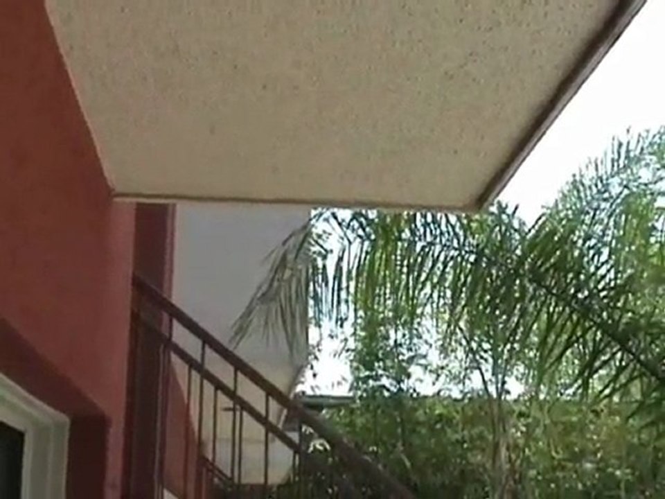 Houston Home Inspector: Stucco Balcony Water Leak