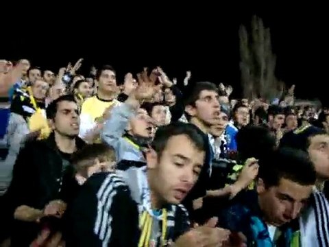 Kanaryasın sen bizim canımız! - 090411