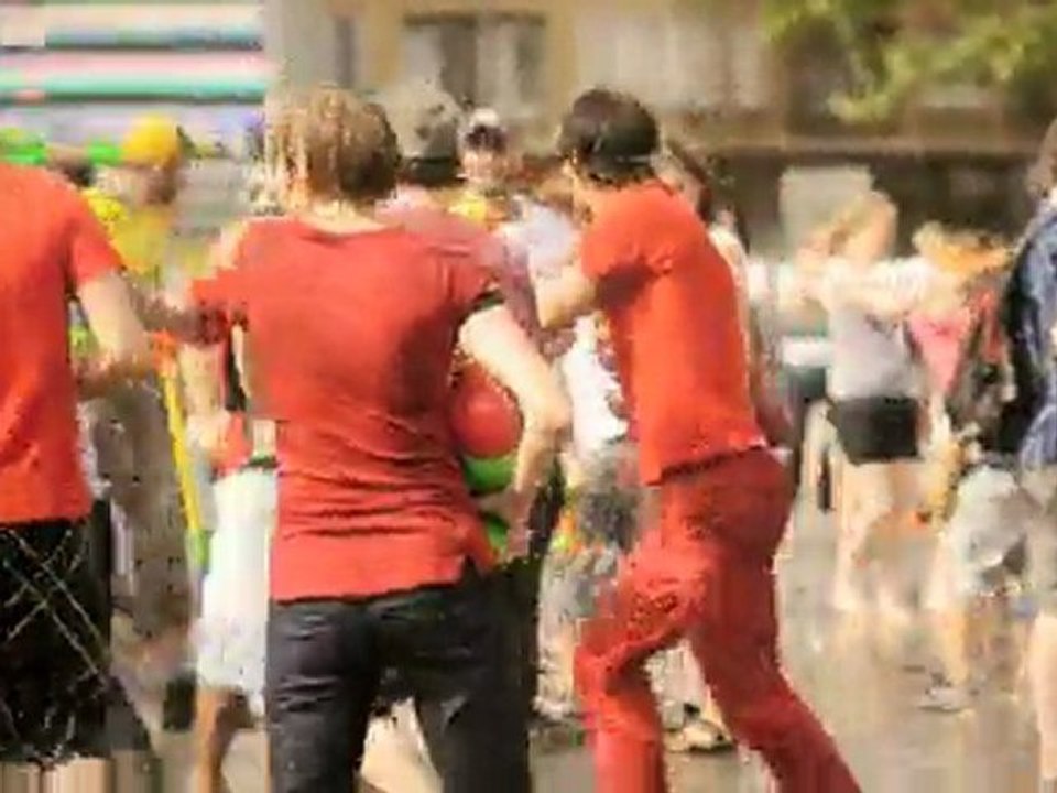 FLASHMOB : WATERFIGHT @ FLAGEY