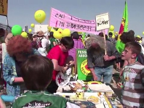 Centrale nucléaire de Fessenheim: les riverains demandent son arrêt immédiat