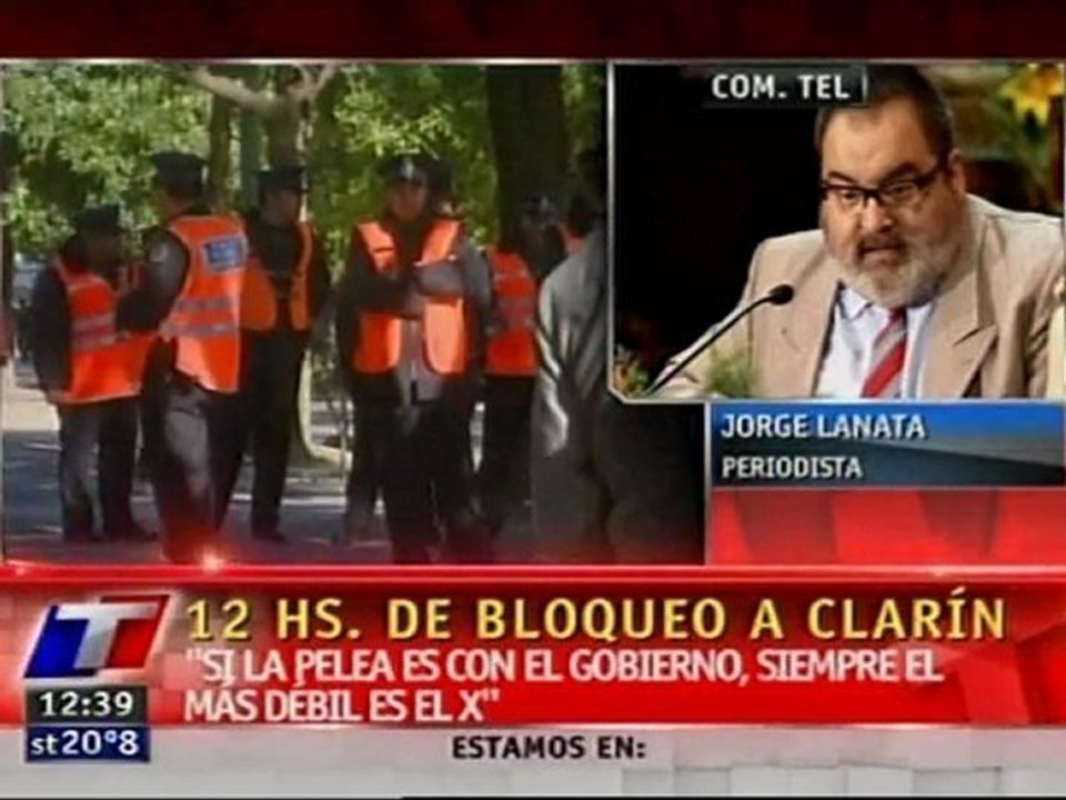 1/2 Bloqueo a Clarín: Opina Lanata (27-03-11)