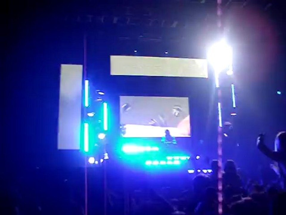 Steve Aoki opening track - ID? @ Roseland Ballroom