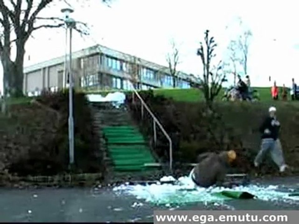 urban ski grind