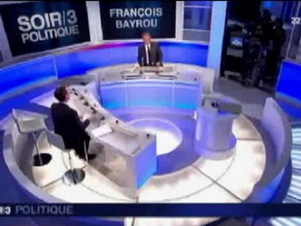 Bayrou - Soir3 - 100411