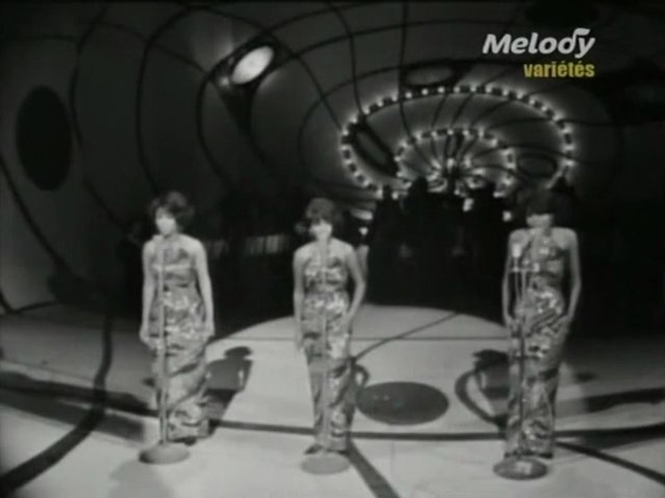 Diana Ross and The Supremes - Michelle [Live 1968]