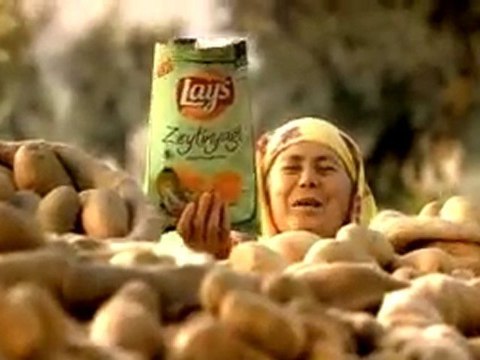 Ayşe Teyze 'li Lay's Reklam Filmi