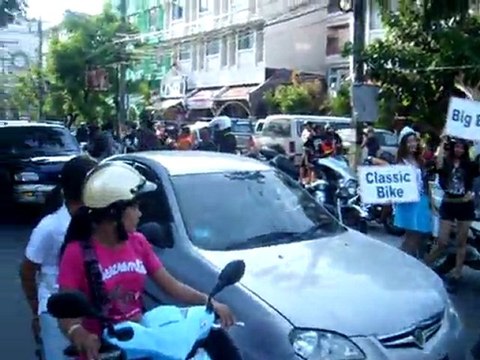 Concentration Motos HD a Phuket avant depart le 10-4-2011
