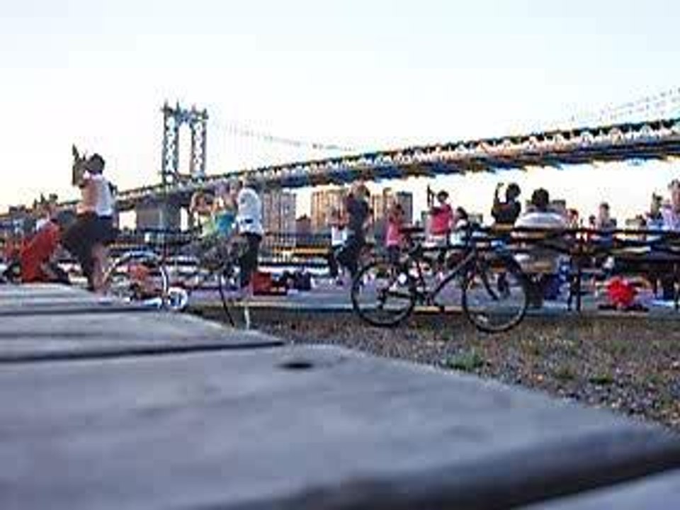 Yoga in Fulton Ferry Park