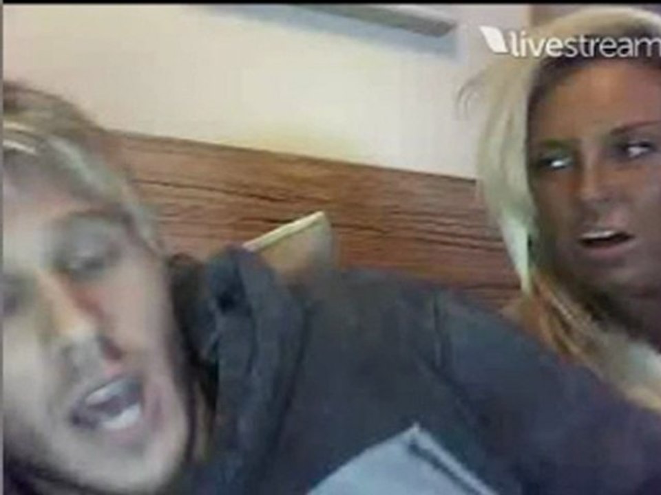 Dailymotion - Part 2 JJJ twitcam 17-11-10 2of7 - a Webcam   Vlogs video