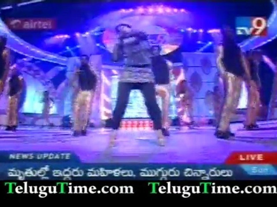 Raveena Tandon's wonderful performance in TSR awards - TeluguTime.com