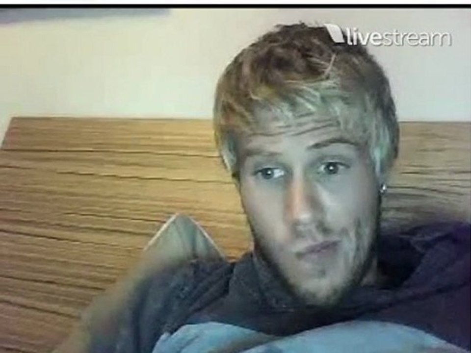 Dailymotion - part 4 JJJ twitcam 17-11-10 4of7 - a Webcam   Vlogs video