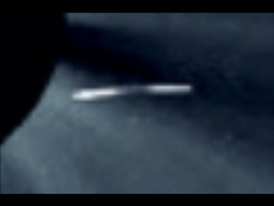 Vaisseau ovni en forme de cigare