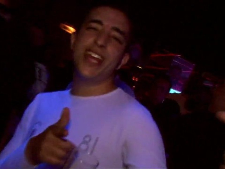 Nuit Du Personnel Show @ Drungly Club Discotheque - 01.04.2011