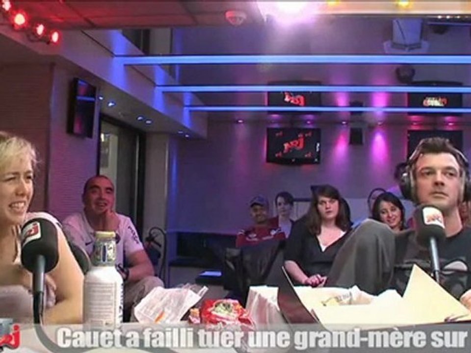 Cauet blague