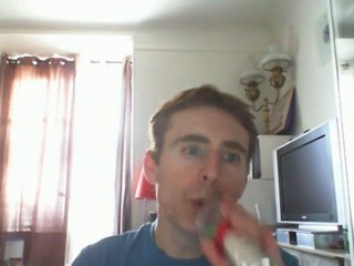 Wiwi égratigne "i ain't thru"