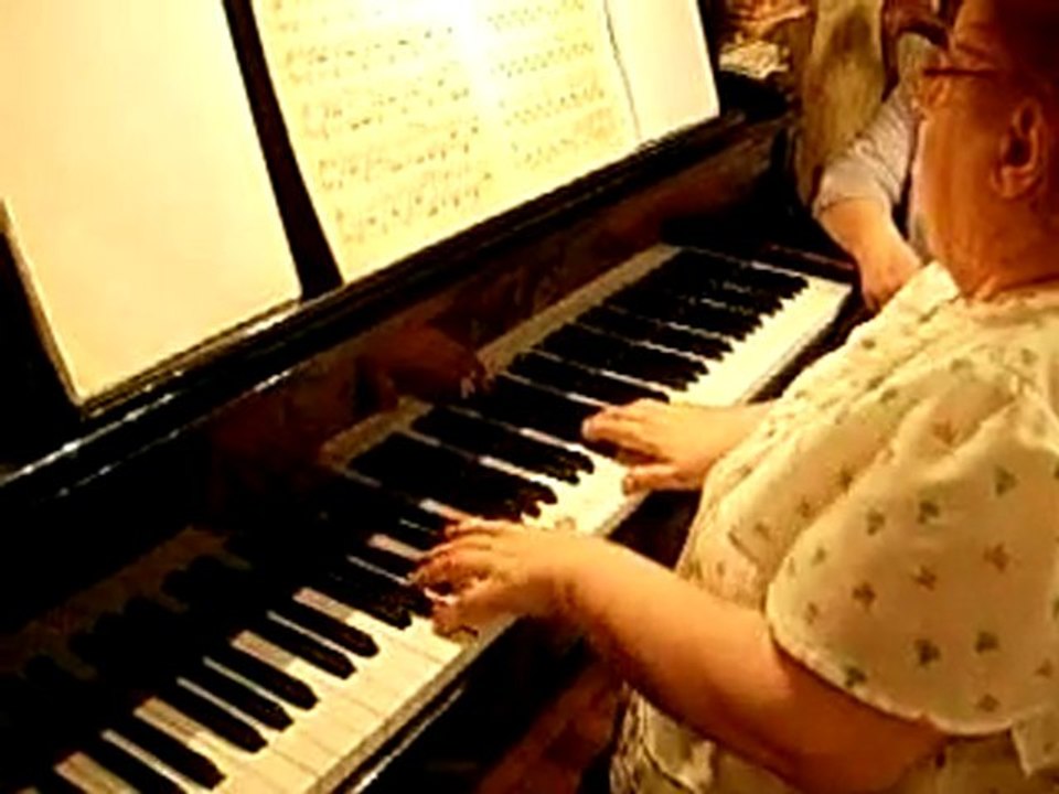 Ave María   (Gunod)