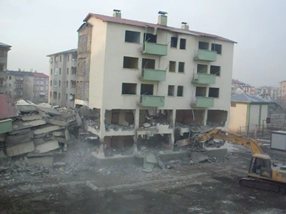 nuhinsaat bina yıkım