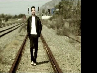 Stathis Linos - Tipota den exei allaksei (Official Video Clip HD) 2011