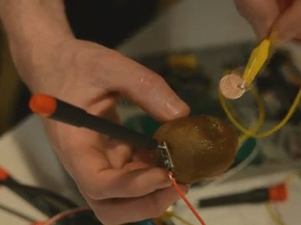 Kiwi Bending @ Centre Pompidou