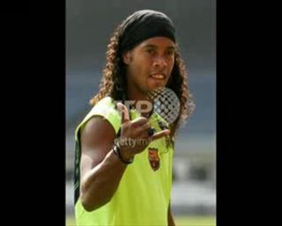 Le magie di Ronaldinho