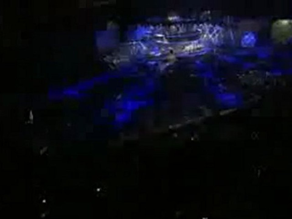 -Eurovision 2009 Final - Dima Bilan - Believe (muhteşem gösteri)