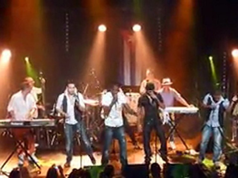 Maikel Blanco y su salsa Mayor en concert au Ninkasi Kao lyon