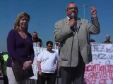Toyota : Besancenot soutient les grévistes d'Onnaing