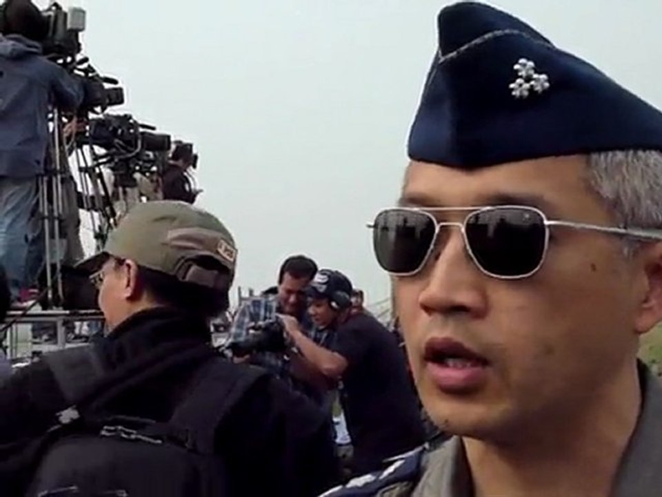 Taiwan: Kampfflugzeuge auf der Autobahn