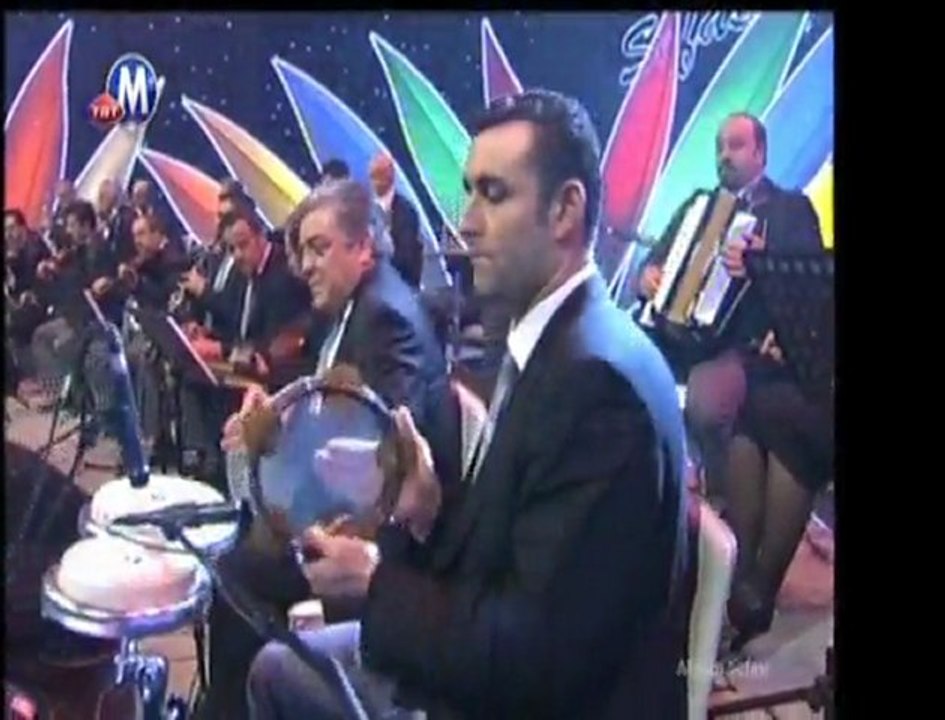 ihsan güvenç-başımda altın tacım ve gönlüm ataşlara yandı