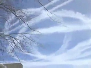 CHEMTRAILS Etrange