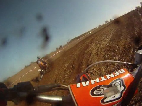 endurance de flers 2011, tour de reco Ulrich avec 350SXF à David